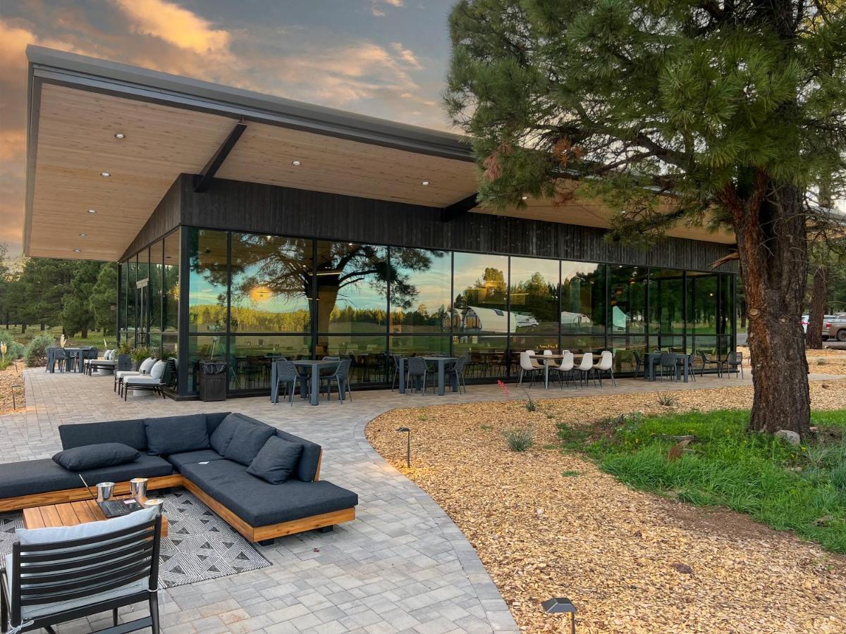 Hotel Backland Williams Exterior foto